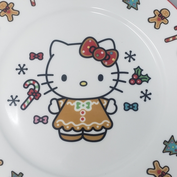 Hello Kitty 8" Christmas Plate - Picture 4 of 9